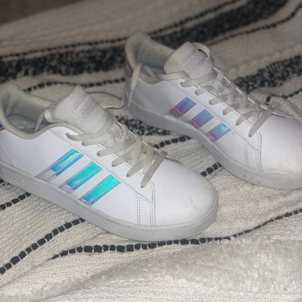 Girls Adidas 👟